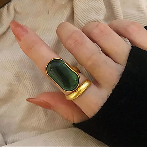 NEW 18K GOLD PLATED VINTAGE EMERALD GREEN ADJUSTABLE RESIZABLE RING - Picture 3 of 3